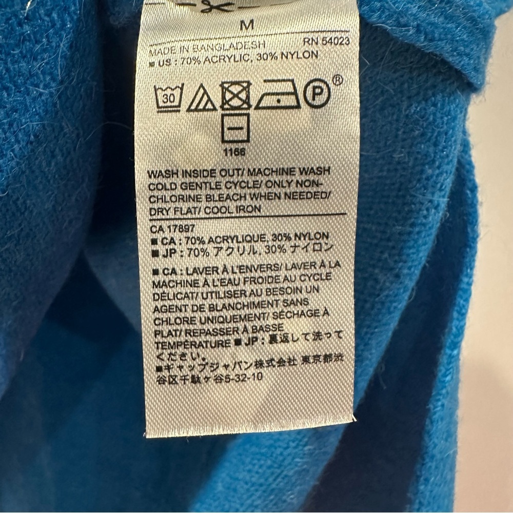 Banana Republic Cozy V-Neck Sweater in Electric Blue - Picture 4 of 4
